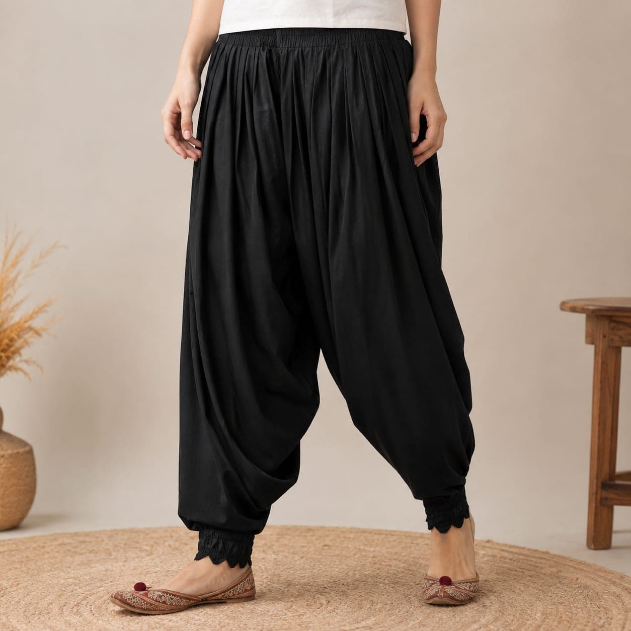 Kali ki Shalwar